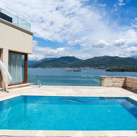 Villa Semiramis Tivat Buitenkant foto