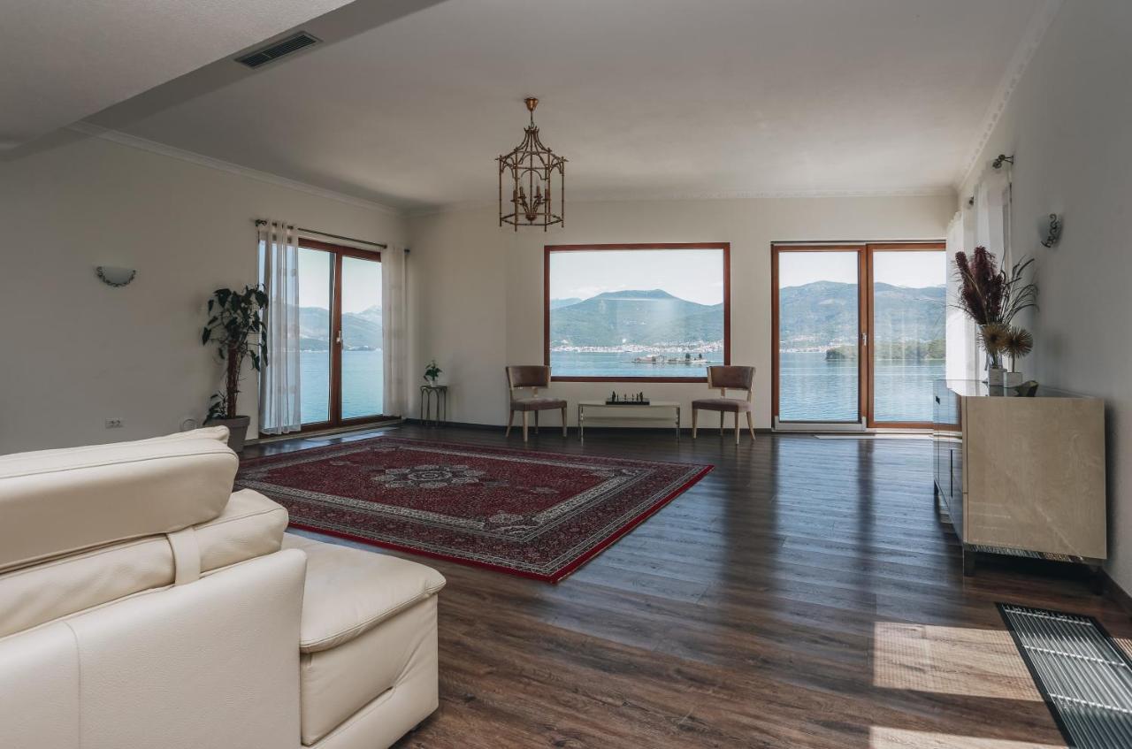 Villa Semiramis Tivat Buitenkant foto
