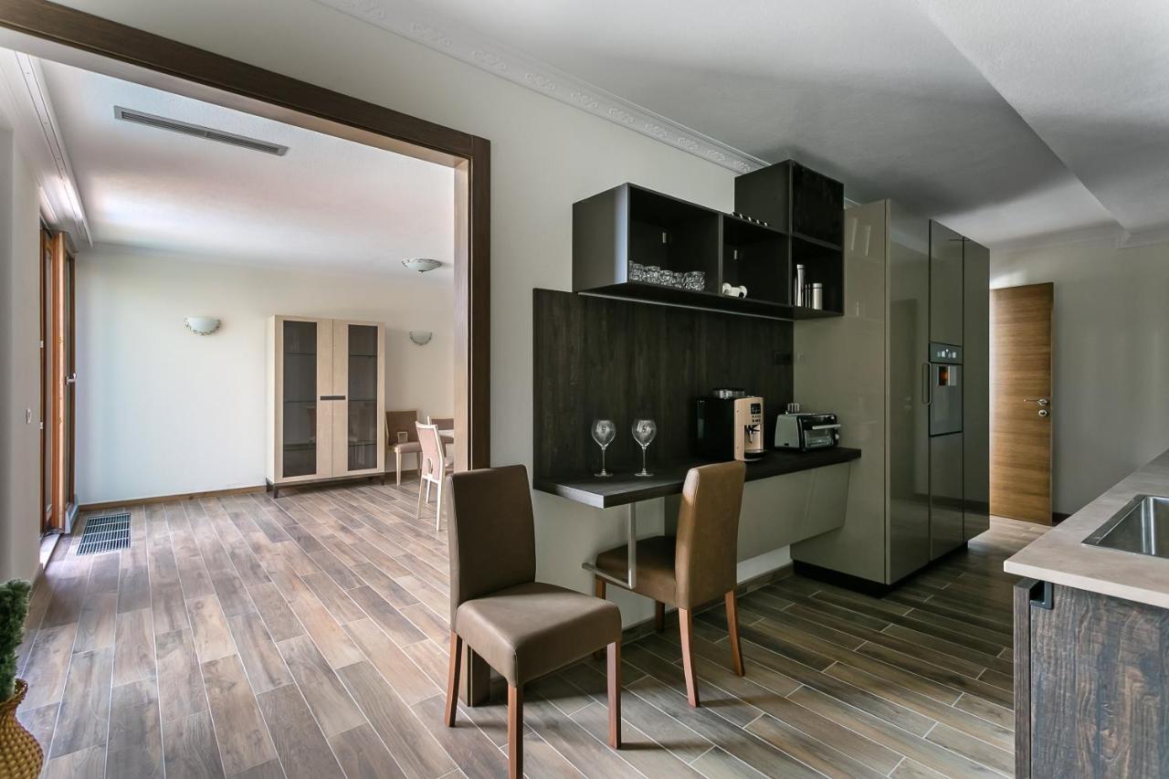 Villa Semiramis Tivat Buitenkant foto