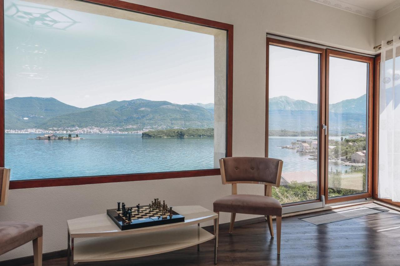 Villa Semiramis Tivat Buitenkant foto