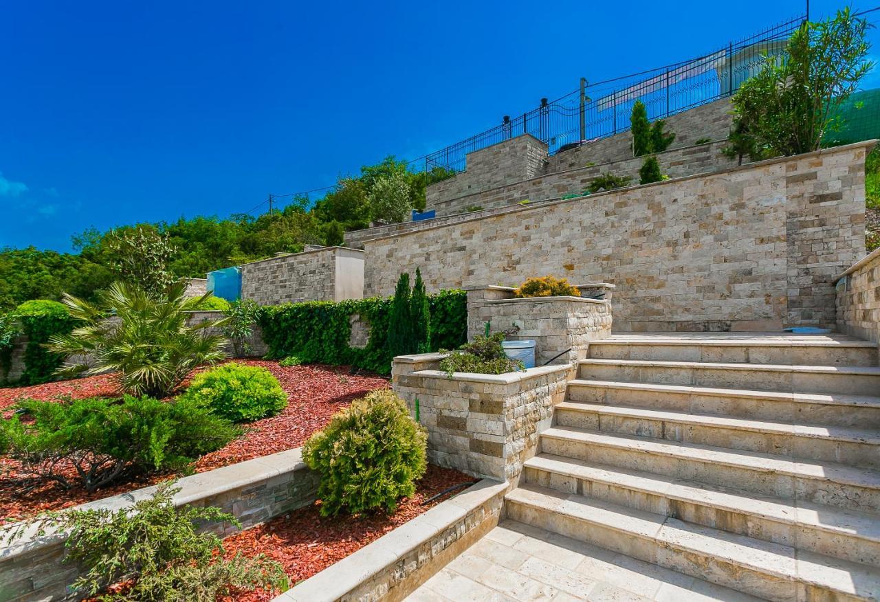 Villa Semiramis Tivat Buitenkant foto