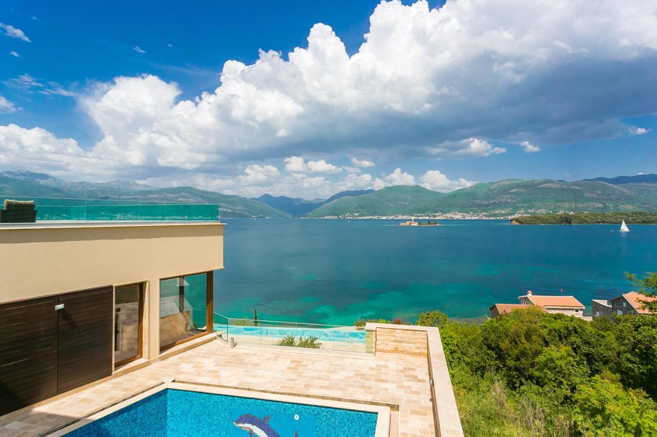 Villa Semiramis Tivat Buitenkant foto