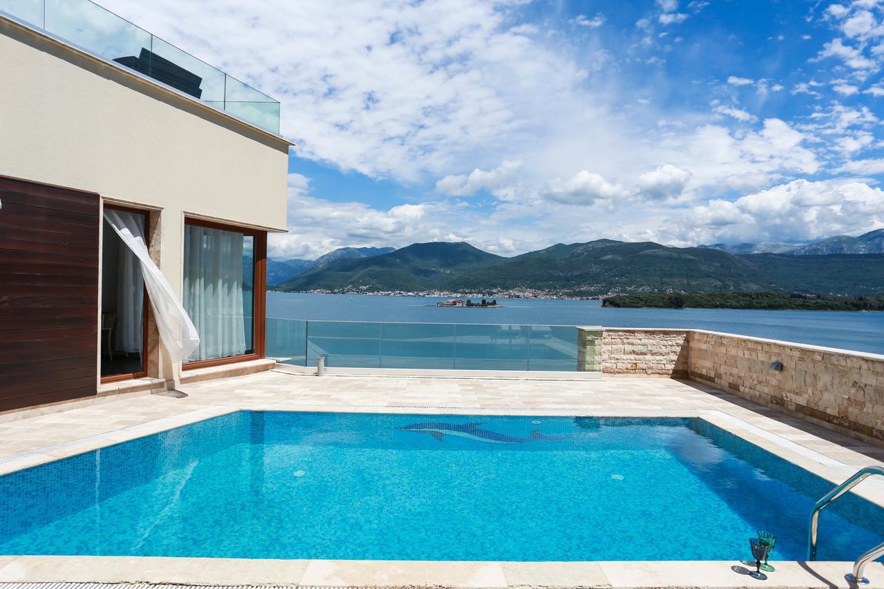 Villa Semiramis Tivat Buitenkant foto