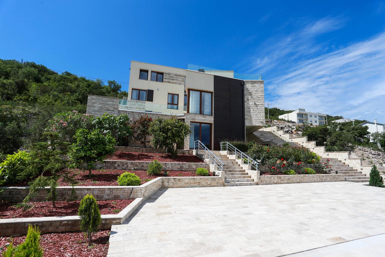 Villa Semiramis Tivat Buitenkant foto