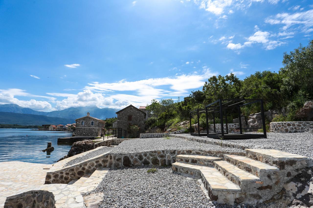 Villa Semiramis Tivat Buitenkant foto